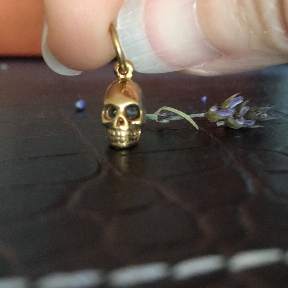 Juju Supply skull charm
